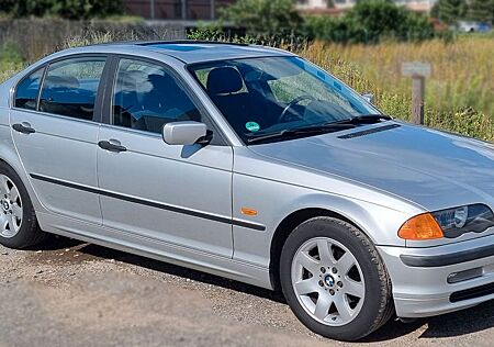 BMW 318i - EZ 07/99 HU 11/27