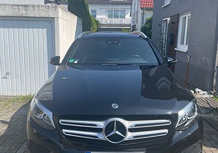 Mercedes-Benz GLC 220 d 4MATIC Autom. -