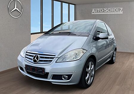 Mercedes-Benz A 150 Coupé SHZ KlimaA Carbon