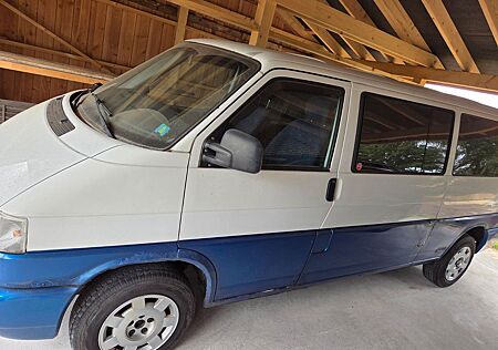 VW T4 Caravelle Volkswagen 2,5-l-Diesel TDI 75kW lang Standard