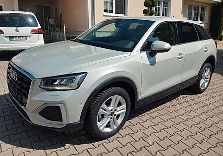 Audi Q2 35 TFSI advanced S-Tronic, Navi, AHK, PDC