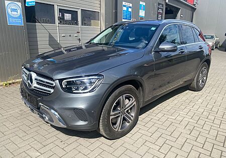 Mercedes-Benz GLC 300 de 4Matic / KAMERA / Abstand Tempomat
