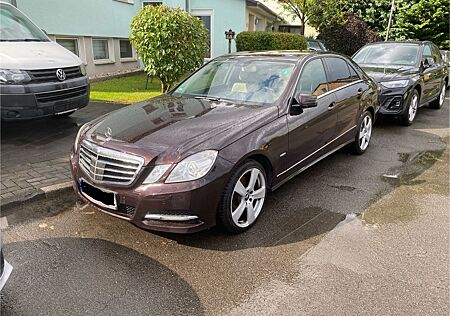 Mercedes-Benz E 350 CGI -E -Klasse Lim. BlueEfficiency 4Matic