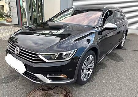 VW Passat Variant Volkswagen Alltrack 2.0 TDI 4MOT S/S*PDC*NAV