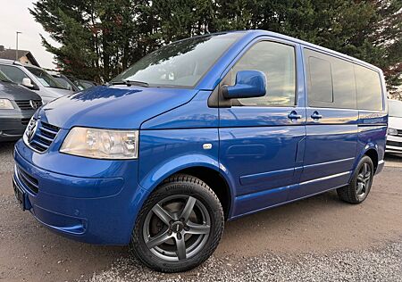VW T5 Multivan Volkswagen Comfortline/Tisch/TV/AHK/Kamera