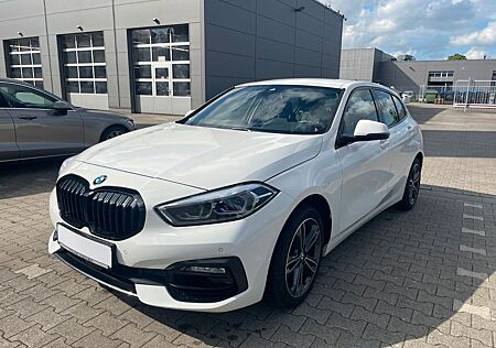 BMW 118i Sport Line Sport Line