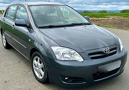 Toyota Corolla 1.6, Bremsen, Auspuff, Scheinwerfer neu