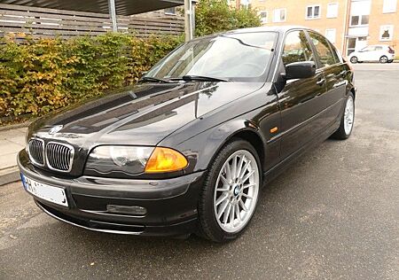 BMW 328i E46 - Vollleder *2. Hand* Scheckheft