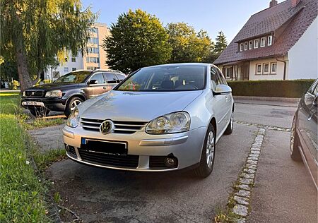 VW Golf Volkswagen V (5) 1.9TDI*1.Hand*90.000km*TÜV