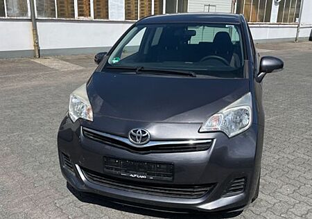 Toyota Verso-S 1,33-l-Dual-VVT Multidrive S Life Life