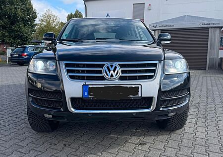 VW Touareg Volkswagen 3.0 V6 TDI Tiptronic Standard