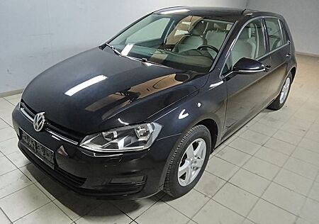 VW Golf Volkswagen VII Lim. Comfortline BMT