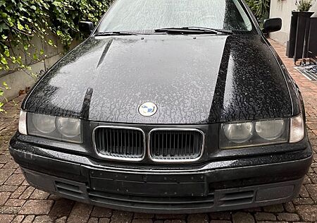 BMW 316i Compact