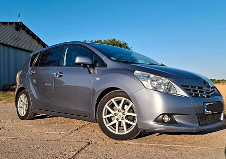 Toyota Verso 1.8l Valvematic Executive Multidrive S...