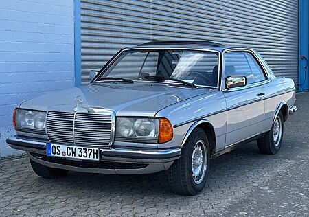 Mercedes-Benz 280 gebraucht kaufen Mercedes-Benz 280 280CE W123