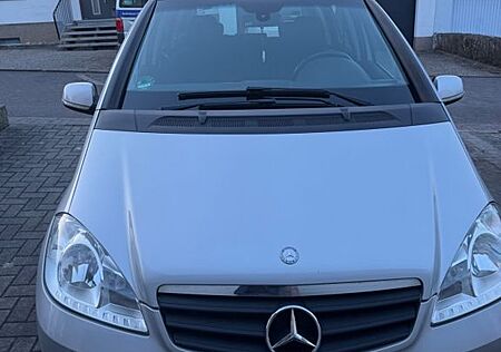 Mercedes-Benz A 150 BlueEFFICIENCY -