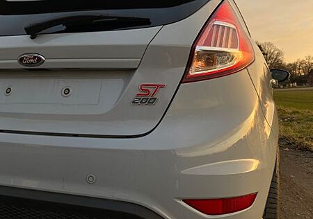 Ford Fiesta 1,6 EcoBoost ST200 ST200