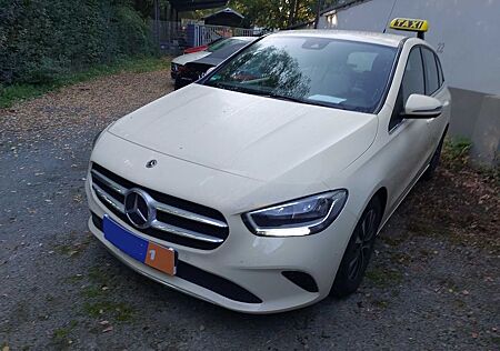 Mercedes-Benz B 180 B -Klasse 8G-AUTOMATIK PDC TAXI