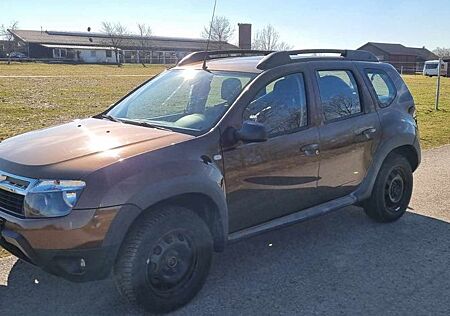 Dacia Duster I Laureate 4x4 WR+SR Klima AHK 1.Hand