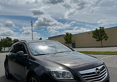Opel Insignia Sports Tourer 2.0 ERSTE HAND