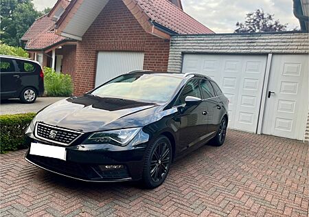 Seat Leon ST 2.0 TSI Xcellence DSG Xcellence AHK LED