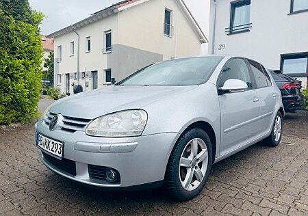 VW Golf Volkswagen Trendline 1.9 TDI DPF 105 PS