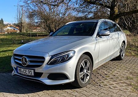 Mercedes-Benz C 250 BlueTEC 4MATIC T AVANTGARDE Autom. AVA...