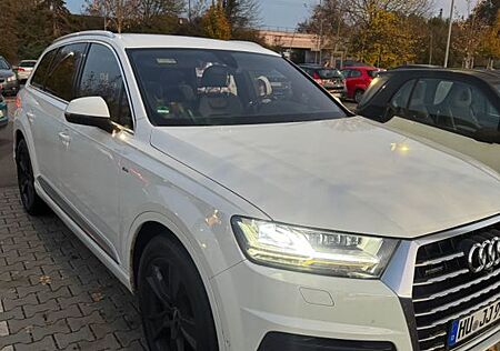 Audi Q7 3.0 TDI quattro tiptronic - S line 7 Sitzer