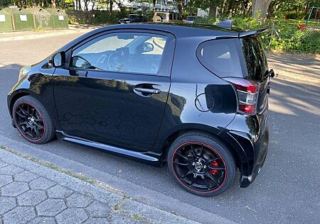 Toyota iQ 1,4-l-D-4D -