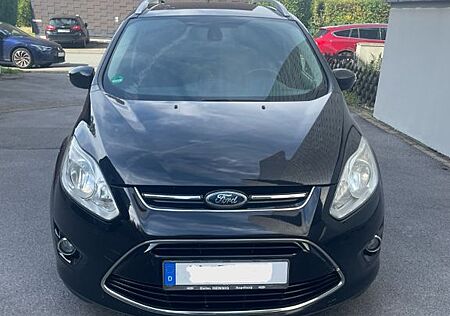 Ford Grand C-Max 1,6 EcoBoost 110kW Titanium Titanium