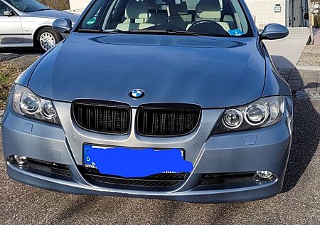 BMW 325i E90