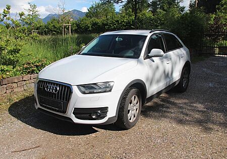 Audi Q3 2.0 TFSI quattro - TÜV Neu