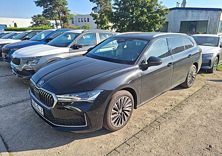 Skoda Superb Combi IV 2.0 TDI DSG L&K AHK NAVI ACC