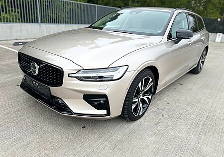 Volvo V60 Hybrid Plus Dark