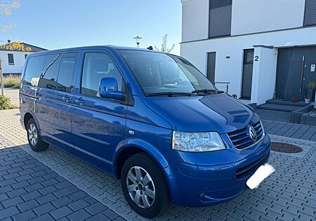 VW T5 Multivan Volkswagen 2.5 TDI