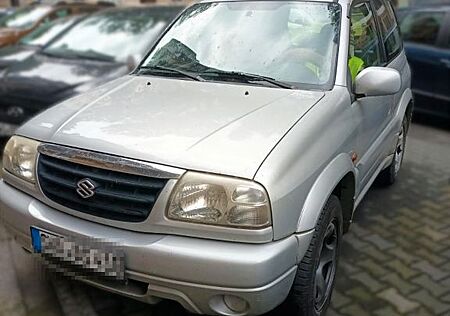 Suzuki Grand Vitara SUV 1.6 Allrad · TÜV 04/26 · AHK