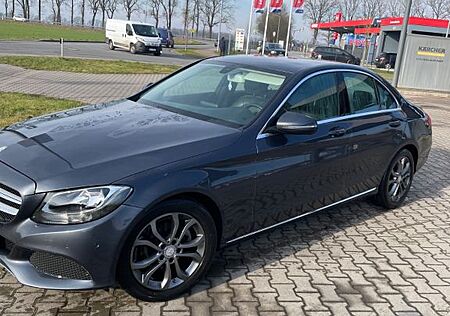 Mercedes-Benz C 180 -