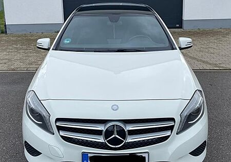 Mercedes-Benz A 200 BlueEFFICIENCY Urban Urban