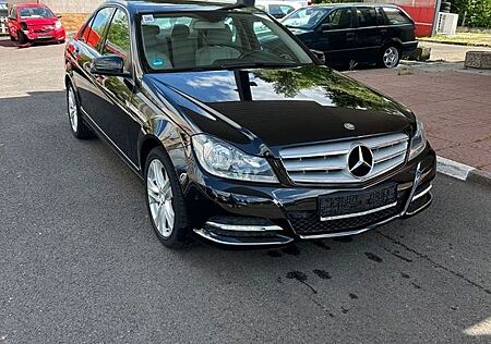 Mercedes-Benz C 180 AVANTGARDE