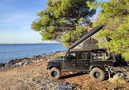 Land Rover Defender 110 Td5 Station Wagon S S
