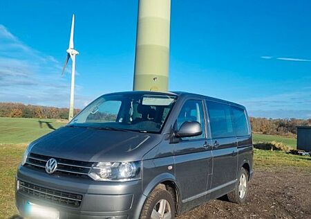 VW T5 Multivan Volkswagen Highline TOP