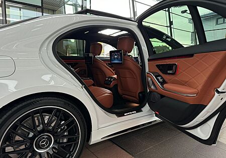 Mercedes-Benz S 63 AMG E Perf Burmester Softclose 3D Entertaim