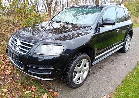 VW Touareg Volkswagen 3.0 V6 TDI Tiptronic Kong Kong