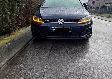 VW Golf Volkswagen 2.0 TDI 135kW SCR DSG GTD GTD