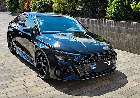 Audi RS3 2.5 TFSI S tronic quattro -