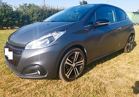 Peugeot 208 1.2 GT- Line 110 STOP & START