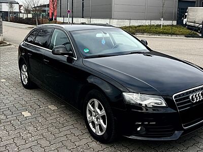 Audi A4 1.8 TFSI Attraction Avant+bi xenon+tempomat