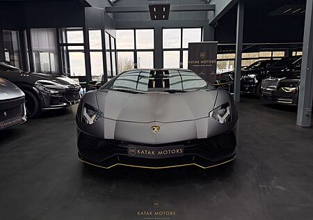 Lamborghini Aventador S/COUPE/V12/CARBON/MATT/SENSONUM SOUND