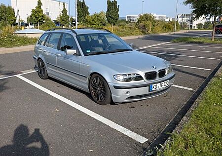 BMW 320i Touring Viel Neu