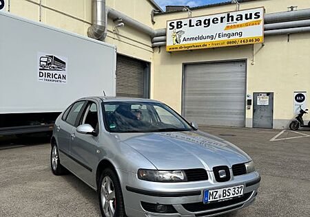Seat Leon 1.6 *Klimaautomatik* 8-Fach Bereift